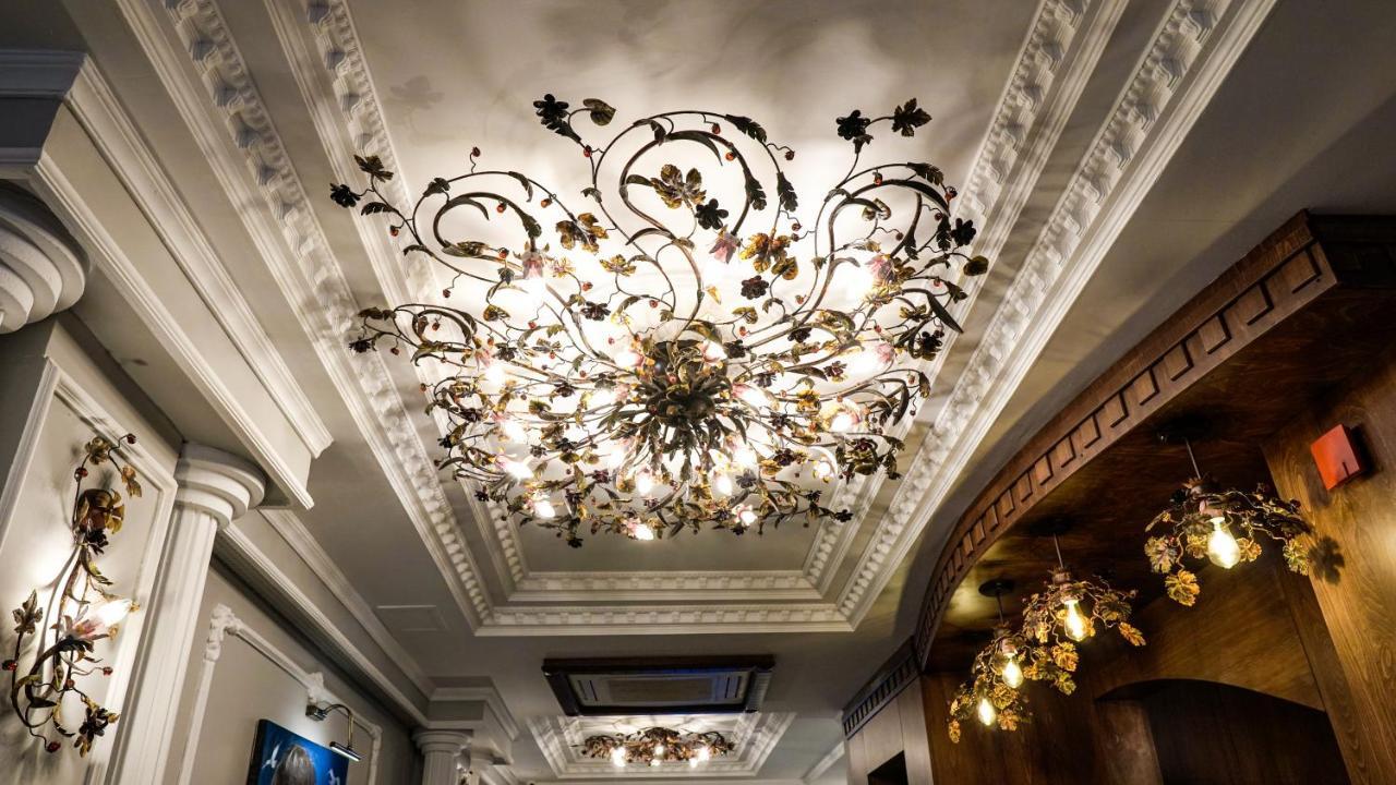 Arach Hotel Harbiye Истанбул Екстериор снимка