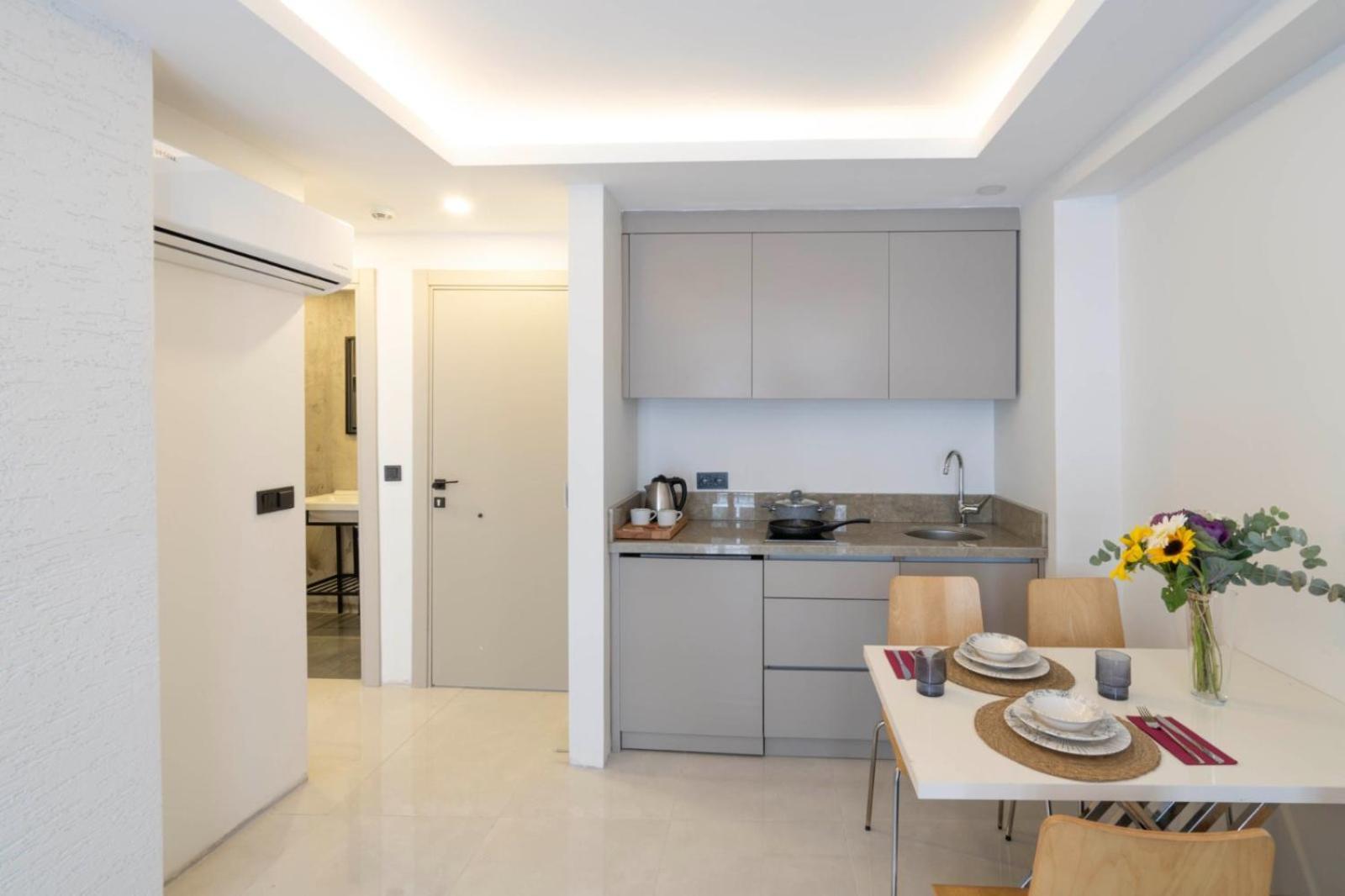 Arach Hotel Harbiye Истанбул Екстериор снимка