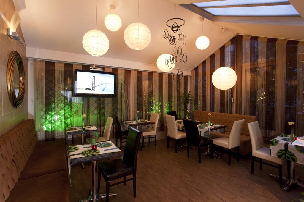 Arach Hotel Harbiye Истанбул Екстериор снимка