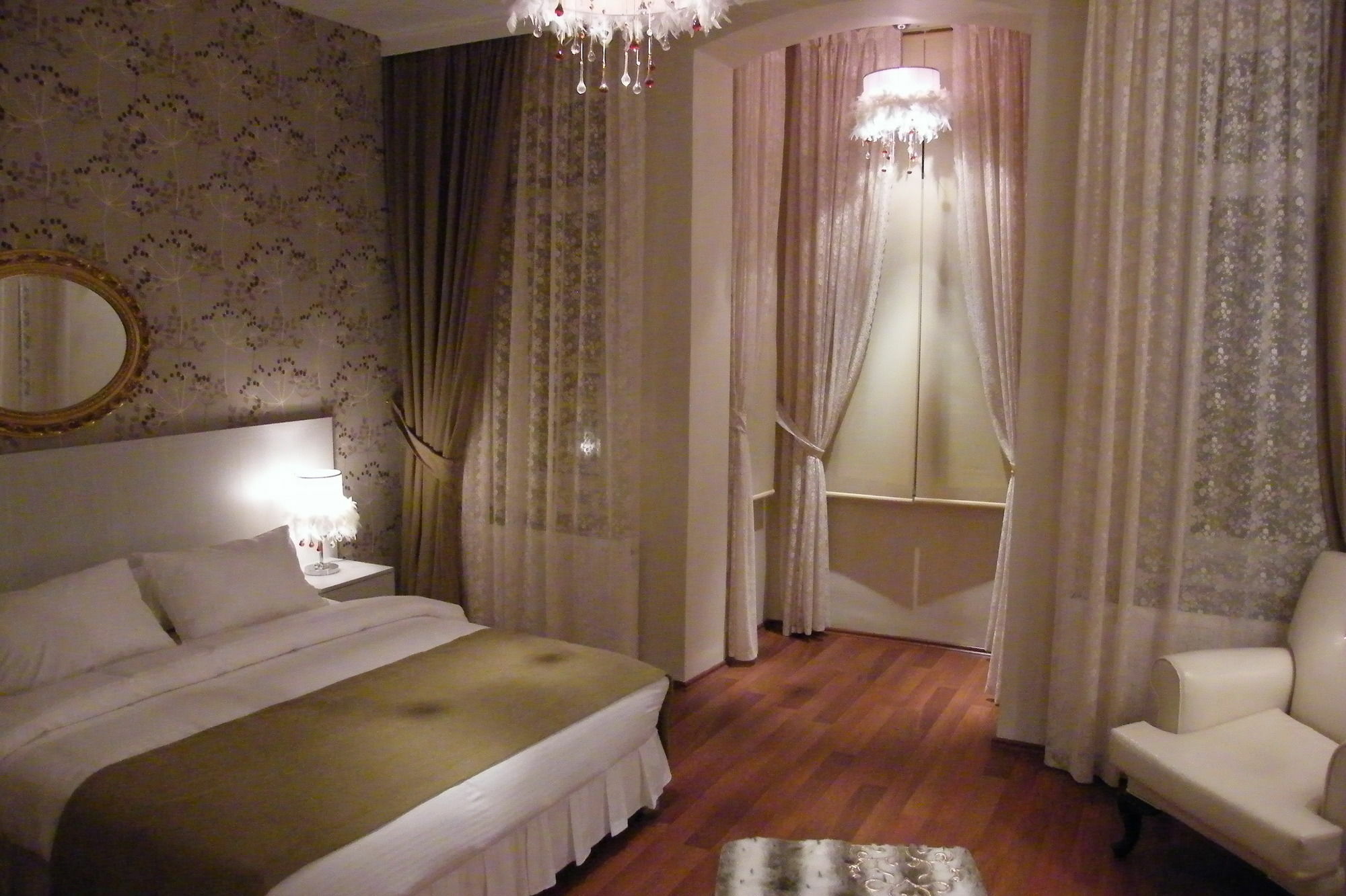 Arach Hotel Harbiye Истанбул Екстериор снимка